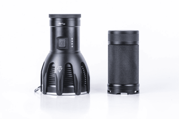 Suchscheinwerfer LED Taschenlampe NEXTORCH Saint Torch 30 -  5'600 Lumen, Bild 4