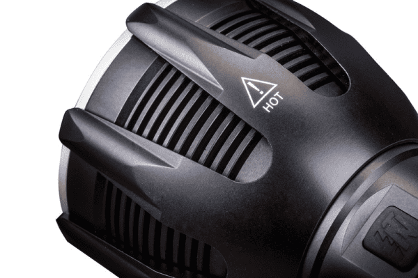 Suchscheinwerfer LED Taschenlampe NEXTORCH Saint Torch 30 -  5'600 Lumen, Bild 9