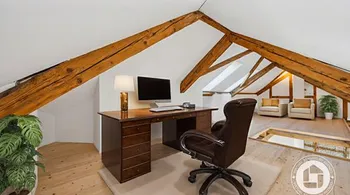 Exklusive 5.5-Zimmer-Dach-Maisonette mit Charme