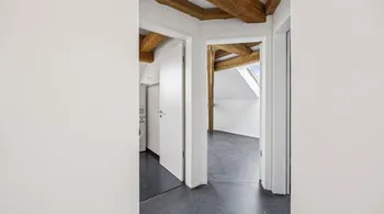 Exklusive 5.5-Zimmer-Dach-Maisonette mit Charme