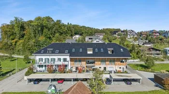 Exklusive 5.5-Zimmer-Dach-Maisonette mit Charme