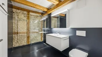 Exklusive 5.5-Zimmer-Dach-Maisonette mit Charme