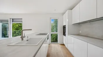 Naturnah wohnen, modern leben: Exklusives 5.5-Zimmer-Haus