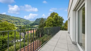 Naturnah wohnen, modern leben: Exklusives 5.5-Zimmer-Haus