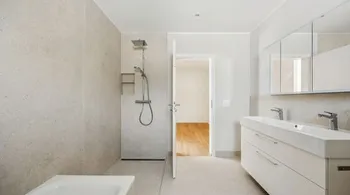 Moderne 4.5-Zimmer-Eigentumswohnung mit Südausrichtung und Panoramablick