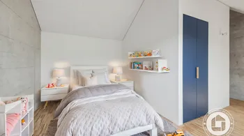 Luxuriöses Townhouse-Wohnen mit atemberaubendem Atrium und modernem Design