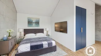 Luxuriöses Townhouse-Wohnen mit atemberaubendem Atrium und modernem Design