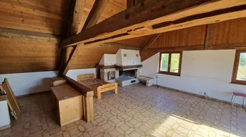 22-Zimmer Renditeobjekt in Glovelier – Einmalige Gelegenheit