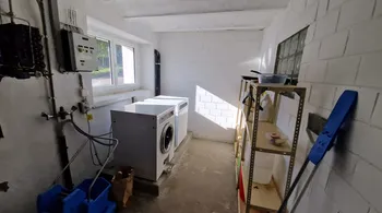 22-Zimmer Renditeobjekt in Glovelier – Einmalige Gelegenheit