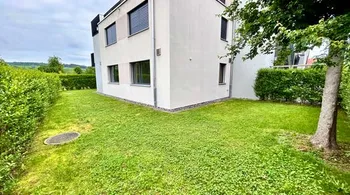 Moderne 4.5 Zimmer Gartenwohnung in Minergiebauweise