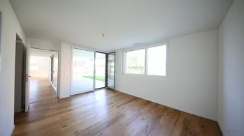 Moderne 4.5 Zimmer Gartenwohnung in Minergiebauweise