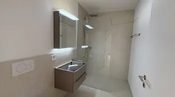 Erstbezug mit modernstem Komfort und stilvollem Ambiente - W14