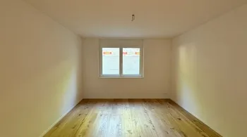 Erstklassige Ausstattung trifft auf eigenen Garten in Schaffhausen