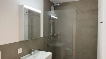 Erstklassige Ausstattung trifft auf eigenen Garten in Schaffhausen