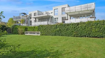 Weiach: 4.5-Zi.-Attika mit 65 m² Terrasse - ruhig & modern kaufen