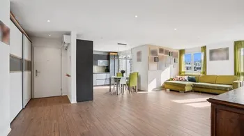 Moderne 4.5-Zimmer-Attika mit Terrassen in Weiach