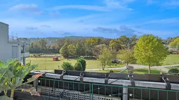 Moderne 4.5-Zimmer-Attika mit Terrassen in Weiach