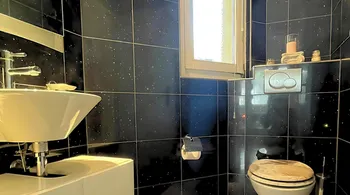 Eckreihenhaus mit Werkstattmöglichkeit in Gebenstorf, 6.5 Zimmer