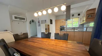 Eckreihenhaus mit Werkstattmöglichkeit in Gebenstorf, 6.5 Zimmer