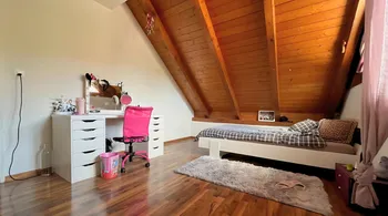 Eckreihenhaus mit Werkstattmöglichkeit in Gebenstorf, 6.5 Zimmer