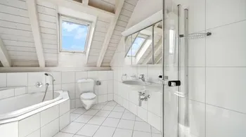 Lichtdurchflutet und grosszügige Maisonette