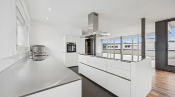 Exklusive Attika mit 5.5 Zimmern und Panoramablick im Hübeliacker Suhr