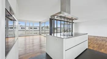 Exklusive Attika mit 5.5 Zimmern und Panoramablick im Hübeliacker Suhr