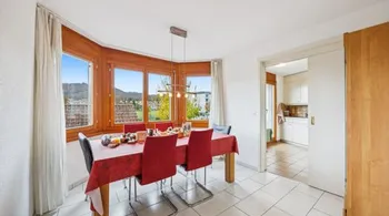 Diese charmante 4.5-Zimmer-Wohnung in Aarburg