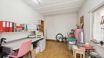 Vielseitiges Wohn- und Geschäftshaus - Oberentfelden, 10 Zimmer