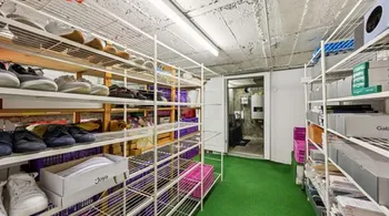 Vielseitiges Wohn- und Geschäftshaus - Oberentfelden, 10 Zimmer