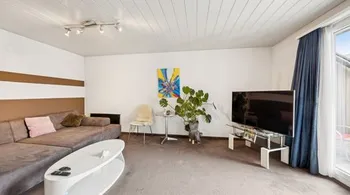 Vielseitiges Wohn- und Geschäftshaus - Oberentfelden, 10 Zimmer