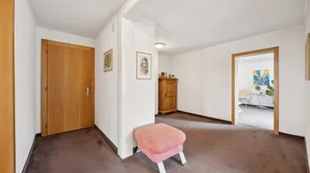 Vielseitiges Wohn- und Geschäftshaus - Oberentfelden, 10 Zimmer