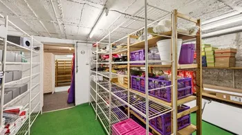 Vielseitiges Wohn- und Geschäftshaus - Oberentfelden, 10 Zimmer