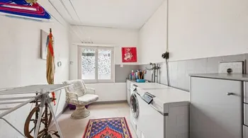 Vielseitiges Wohn- und Geschäftshaus - Oberentfelden, 10 Zimmer