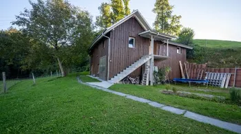 Voll vermietetes Generationenhaus mit Remise inmitten in der Natur