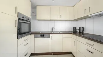 Voll vermietetes Generationenhaus mit Remise inmitten in der Natur