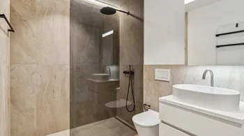 Neubau:2.5-Zimmer-Gartenwohnung mit privatem Aussenbereich in Oerlikon