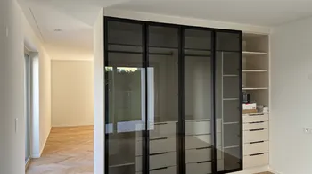 Luxeriöse 2.5- Zimmer-Gartenwohnung in Zürich