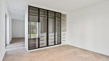 Neubau:2.5-Zimmer-Gartenwohnung mit privatem Aussenbereich in Oerlikon