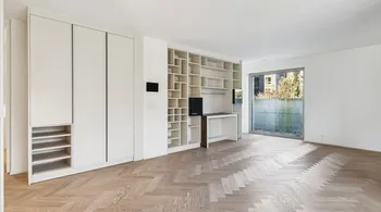 Neubau:2.5-Zimmer-Gartenwohnung mit privatem Aussenbereich in Oerlikon
