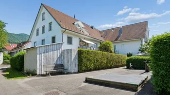 4.5-Zi.-Gartenwohnung mit ca. 260 m² Garten