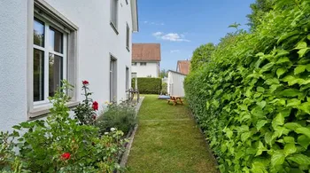 4.5-Zi.-Gartenwohnung mit ca. 260 m² Garten
