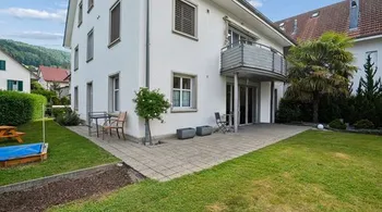 4.5-Zi.-Gartenwohnung mit ca. 260 m² Garten