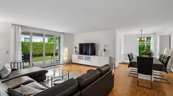 4.5-Zi.-Gartenwohnung mit ca. 260 m² Garten