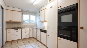 Zentral & günstig: 4.5-Zi.-Wohnung mit Lift in Köniz