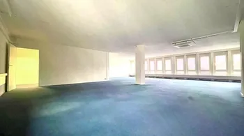 212 m² Bürofläche mit Fensterfront in Aarau mieten