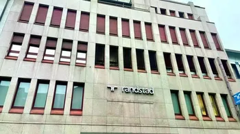 212 m² Bürofläche mit Fensterfront in Aarau mieten