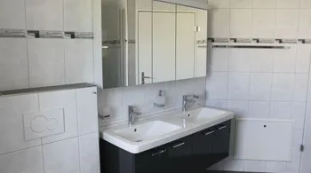 Helle 3.5-Zi.-Wohnung mit Aussicht und Balkon