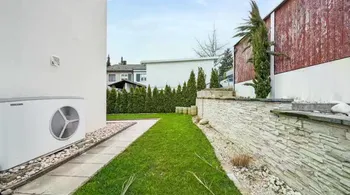 4.5-Zimmer-Reiheneckhaus mit Garten & Pool in Oberwil kaufen