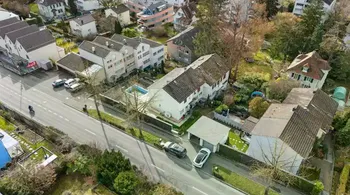 4.5-Zimmer-Reiheneckhaus mit Garten & Pool in Oberwil kaufen